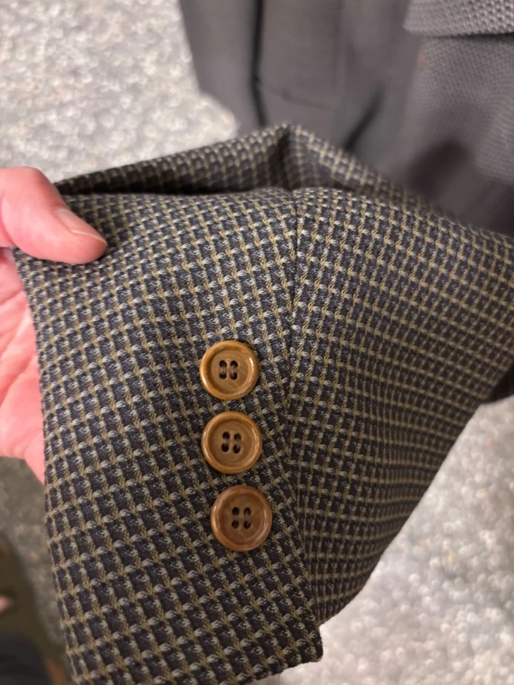 Vintage Hugo Boss Sport Coat Mens 42R 100% Virgin Wool Check Blazer Made Germany